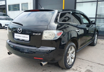 Подержанный автомобиль Mazda CX-7 2008 года (5 фото)