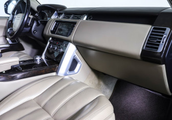 Подержанный автомобиль Land Rover Range Rover 2015 года (10 фото)