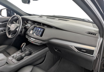 Подержанный автомобиль Cadillac XT4 2021 года (11 фото)