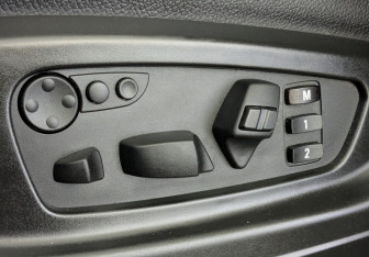 Подержанный автомобиль BMW X6 2013 года (20 фото)