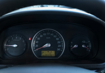 Подержанный автомобиль Hyundai Sonata 2007 года (12 фото)