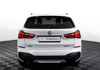 Подержанный автомобиль BMW X1 2019 года (6 фото)
