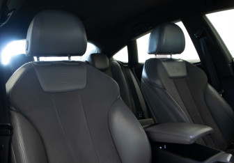Подержанный автомобиль Audi A5 Liftback 2019 года (32 фото)