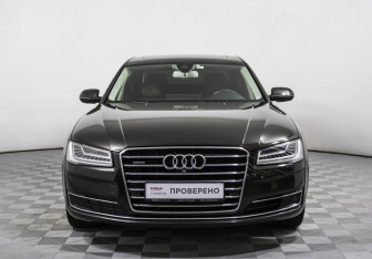 Подержанный автомобиль Audi A8 2014 года (2 фото)