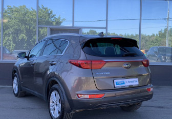 Подержанный автомобиль Kia Sportage 2017 года (7 фото)