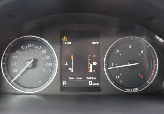 Подержанный автомобиль Land Rover Freelander 2013 года (16 фото)