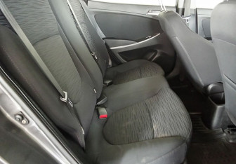 Подержанный автомобиль Hyundai Solaris Sedan 2014 года (10 фото)