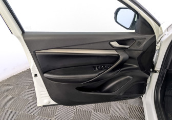 Подержанный автомобиль LADA (ВАЗ) Vesta Sedan 2024 года (19 фото)