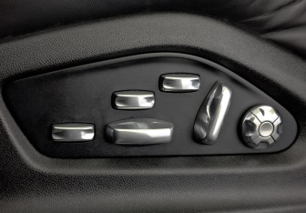 Подержанный автомобиль Porsche Cayenne 2019 года (25 фото)