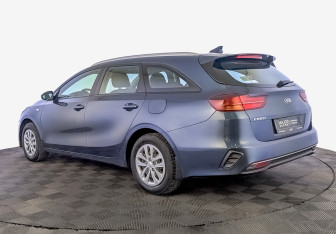 Подержанный автомобиль Kia Ceed Wagon 2020 года (7 фото)