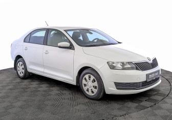 Подержанный автомобиль Skoda Rapid Liftback 2019 года (3 фото)