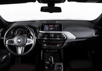 Подержанный автомобиль BMW X4 2019 года (17 фото)