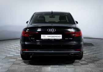 Подержанный автомобиль Audi A4 Sedan 2019 года (6 фото)