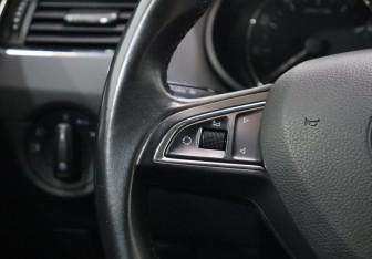 Подержанный автомобиль Skoda Octavia Liftback 2013 года (16 фото)