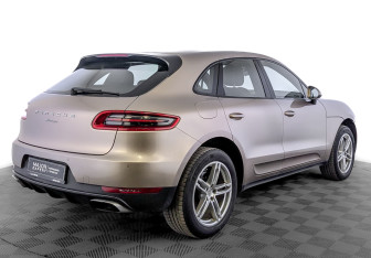 Подержанный автомобиль Porsche Macan 2016 года (5 фото)