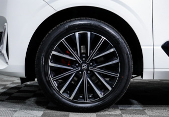 Подержанный автомобиль Changan UNI-K 2023 года (15 фото)