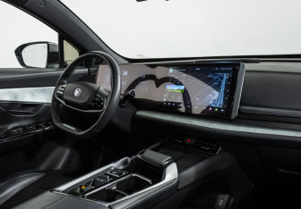 Подержанный автомобиль Changan UNI-T 2023 года (9 фото)