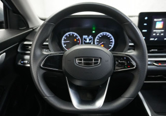 Подержанный автомобиль Geely Emgrand 2024 года (12 фото)