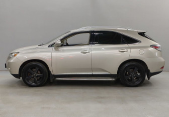 Подержанный автомобиль Lexus RX 2011 года (8 фото)
