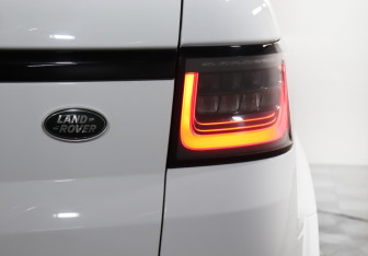 Подержанный автомобиль Land Rover Range Rover Sport 2020 года (20 фото)