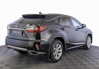Подержанный автомобиль Lexus RX 2017 года (5 фото)