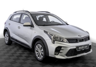 Подержанный автомобиль Kia Rio Hatchback 2021 года (3 фото)
