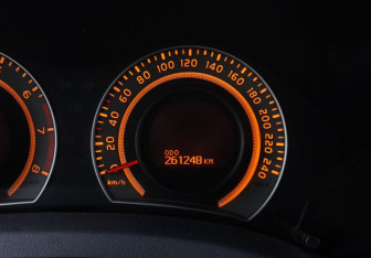 Подержанный автомобиль Toyota Auris Hatchback 2007 года (13 фото)