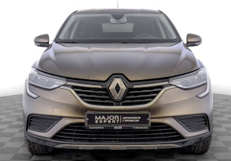 Подержанный автомобиль Renault Arkana 2019 года (2 фото)