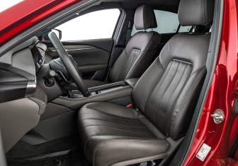 Подержанный автомобиль Mazda 6 Sedan 2023 года (20 фото)