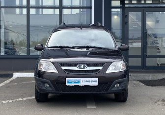 Подержанный автомобиль LADA (ВАЗ) Largus Wagon 2015 года (2 фото)