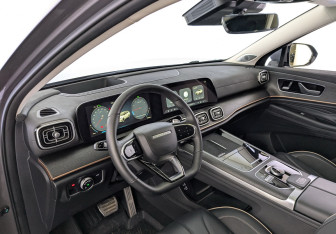 Подержанный автомобиль Jaecoo J8 2024 года (16 фото)