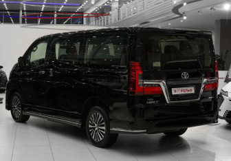 Новый Toyota HiAce 2026 (8 фото)