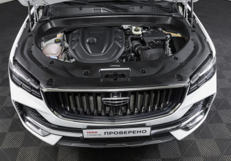 Подержанный автомобиль Geely Monjaro 2024 года (9 фото)