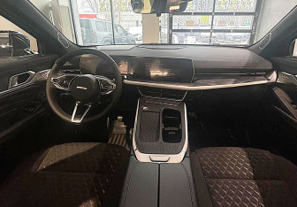 Новый Haval F7 2025 (9 фото)