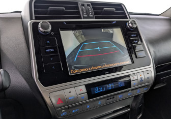 Подержанный автомобиль Toyota Land Cruiser Prado 2020 года (27 фото)