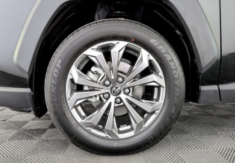 Новый Toyota RAV4 2025 (7 фото)