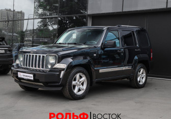 Подержанный автомобиль Jeep Cherokee 2011 года (1 фото)