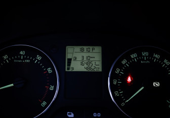 Подержанный автомобиль Skoda Fabia Hatchback 2014 года (11 фото)