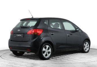 Подержанный автомобиль Kia Venga 2011 года (5 фото)