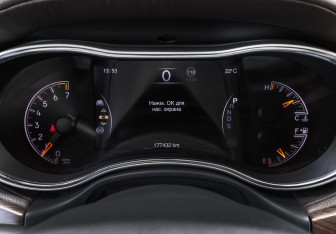 Подержанный автомобиль Jeep Grand Cherokee 2014 года (13 фото)