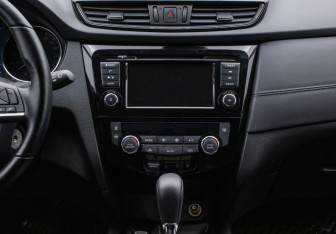 Подержанный автомобиль Nissan Qashqai 2023 года (14 фото)