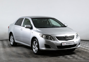 Подержанный автомобиль Toyota Corolla Sedan 2008 года (3 фото)