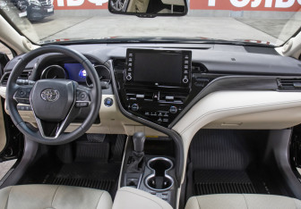 Подержанный автомобиль Toyota Camry Sedan 2022 года (15 фото)