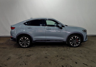 Подержанный автомобиль Geely Tugella 2022 года (4 фото)