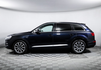 Подержанный автомобиль Audi Q7 2016 года (8 фото)