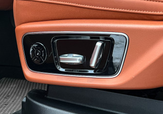 Подержанный автомобиль LiXiang L7 2024 года (26 фото)