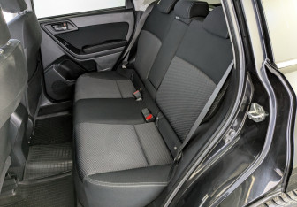 Подержанный автомобиль Subaru Forester Suv 2014 года (12 фото)