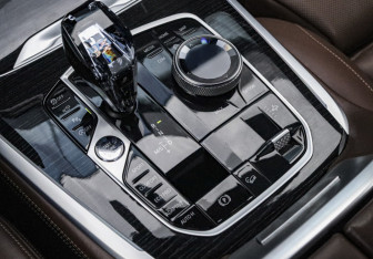 Подержанный автомобиль BMW X7 2019 года (16 фото)