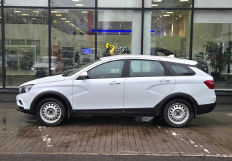 Подержанный автомобиль LADA (ВАЗ) Vesta Wagon 2019 года (5 фото)