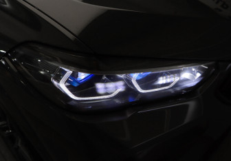 Подержанный автомобиль BMW X6 M 2021 года (34 фото)